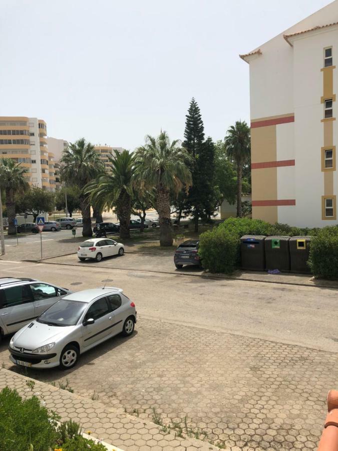 Olinda'S 2 Bedroom Apartment Лагос Екстериор снимка