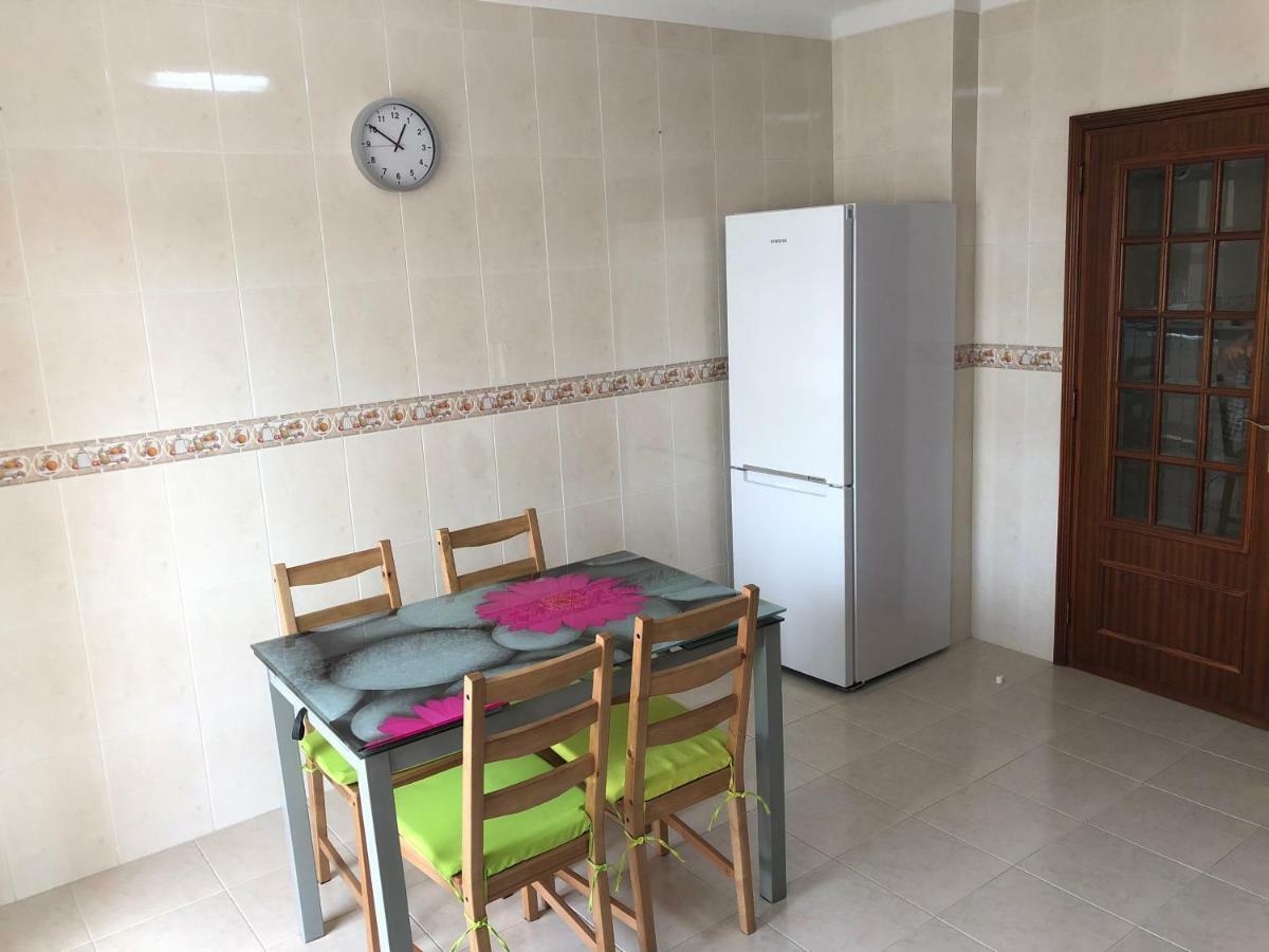 Olinda'S 2 Bedroom Apartment Лагос Екстериор снимка